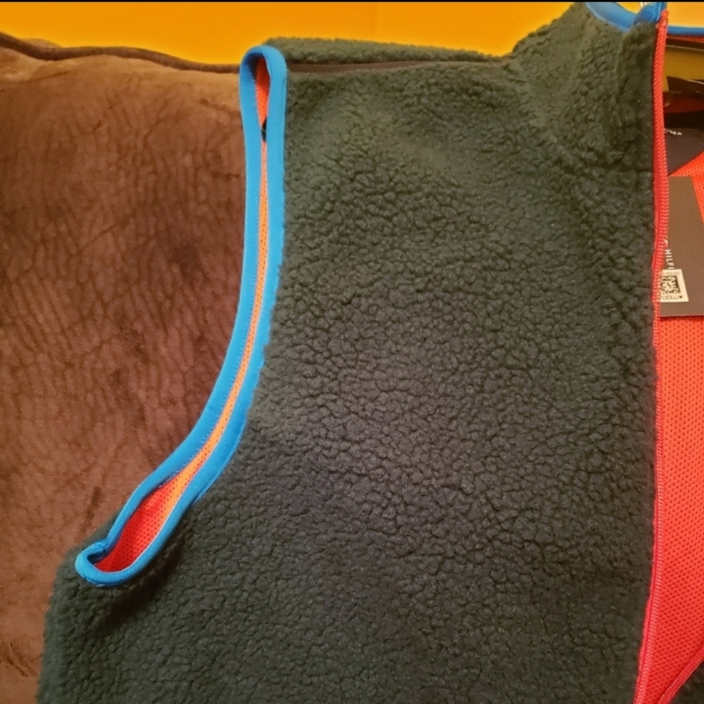 Tommy Hilfiger RARE Urban Prep Vest - Picture 3 of 5